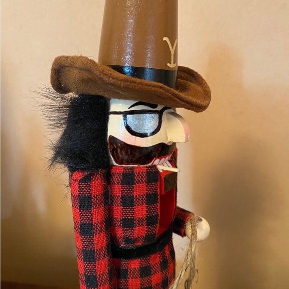 Yellowstone Montana Cowboy Ranch Hand Rip Christmas Nutcracker - Picture 2 of 2